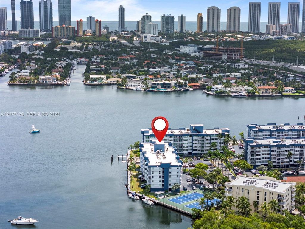 16546 NE 26th Avenue 4G, North Miami Beach, FL 33160