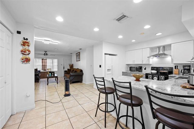 2412 LINDA STREET, Lake Wales, FL 33898