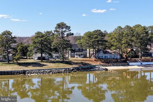 54 SHORE DR., Colonial Beach, VA 22443
