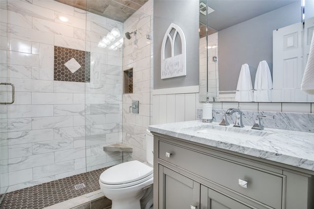 150 Bayside Circle, Malakoff, TX 75148