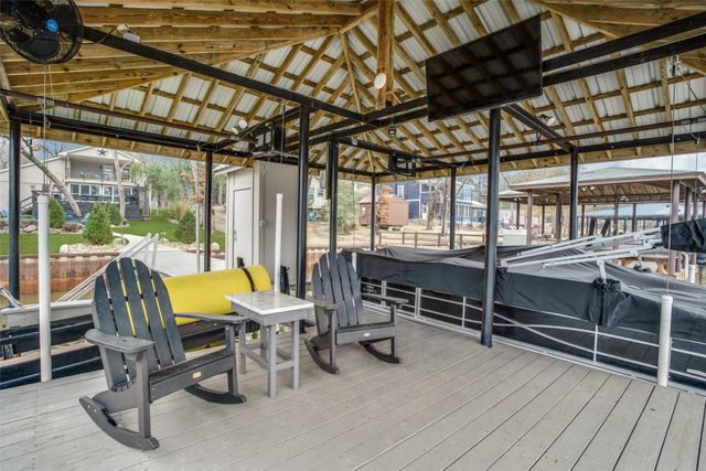 150 Bayside Circle, Malakoff, TX 75148