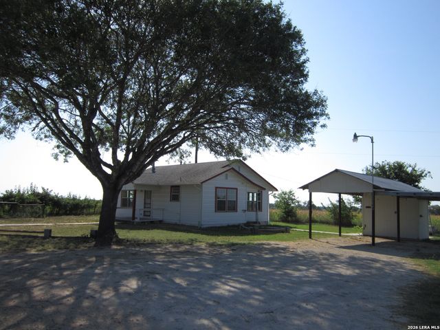 4111 STAPPER RD, St Hedwig, TX 78152