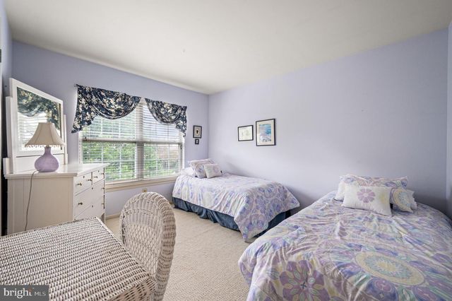 214 BROOKDALE CT, Dresher, PA 19025