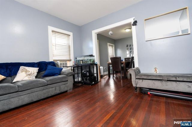 10 Glennon Place, West Orange, NJ 07052