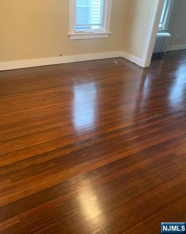 10 Glennon Place, West Orange, NJ 07052