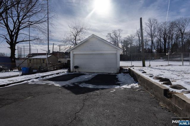 10 Glennon Place, West Orange, NJ 07052