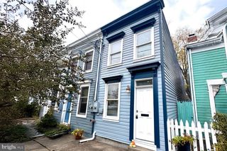312 N HENRY ST #1/2, Alexandria, VA 22314