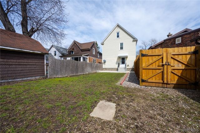 201 Royal Avenue, Buffalo, NY 14207