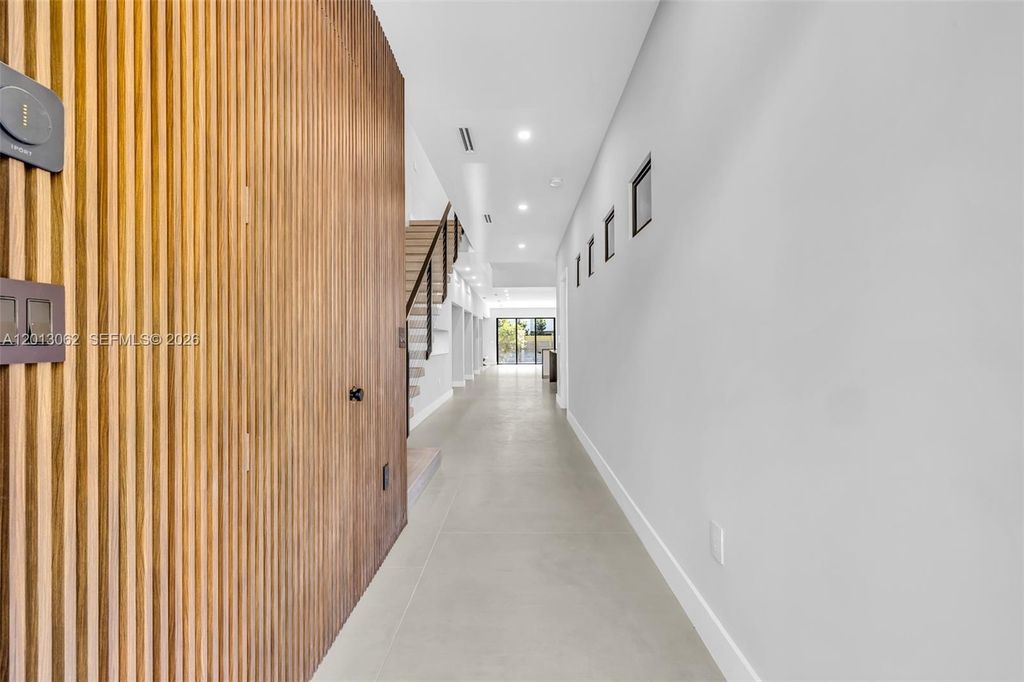808 SW 9th Street B, Fort Lauderdale, FL 33315