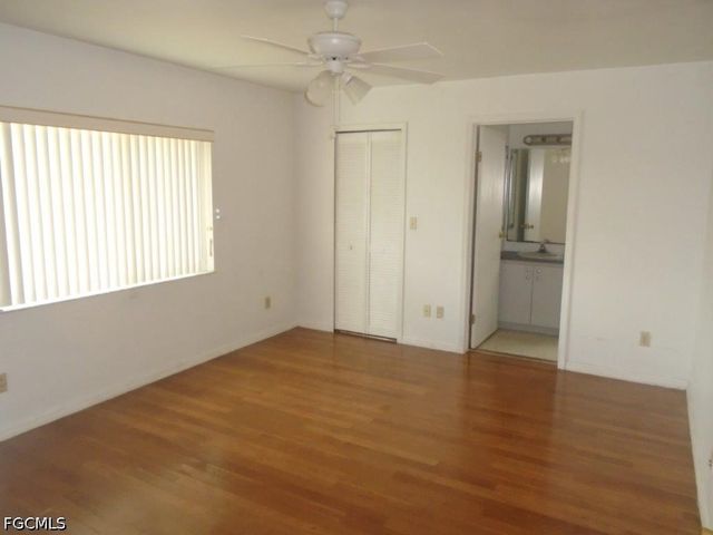 129 SW Trafalgar PKWY, Cape Coral, FL 33991