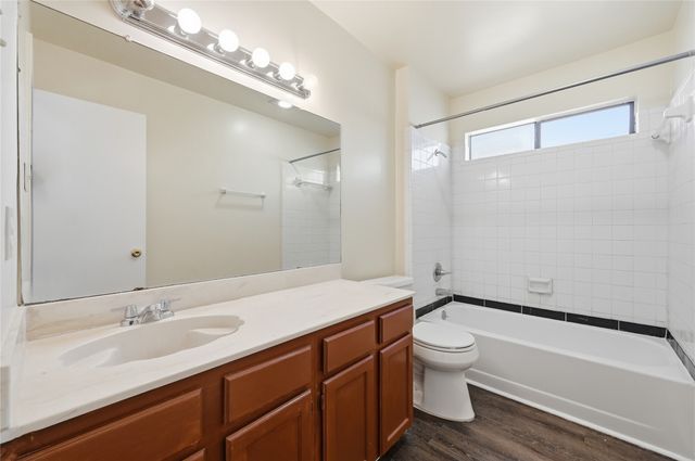 911 Wellridge Drive, Arlington, TX 76017
