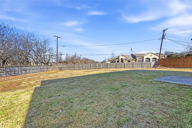 911 Wellridge Drive, Arlington, TX 76017