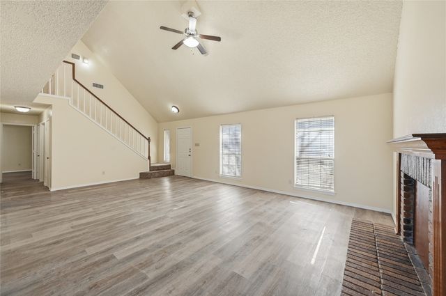 911 Wellridge Drive, Arlington, TX 76017