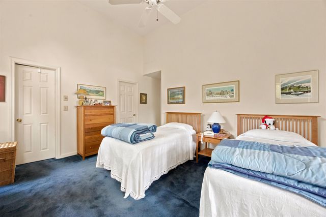 470 Morgan Road, Hartford, VT 05059