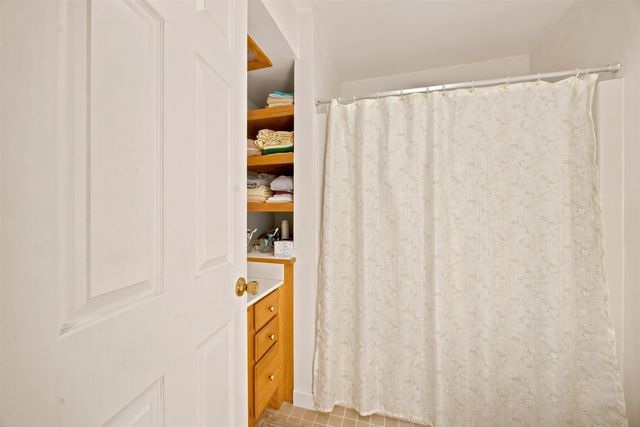 470 Morgan Road, Hartford, VT 05059