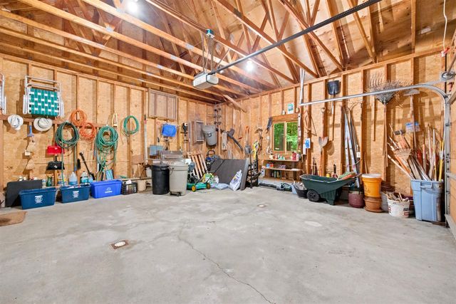 470 Morgan Road, Hartford, VT 05059