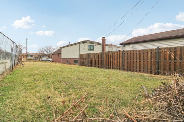 6334 S Austin Avenue, Chicago, IL 60638