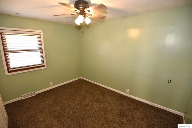 2802 Wayne Street, Bellevue, NE 68005