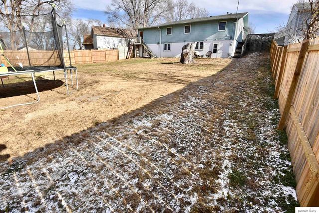 2802 Wayne Street, Bellevue, NE 68005