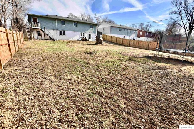 2802 Wayne Street, Bellevue, NE 68005