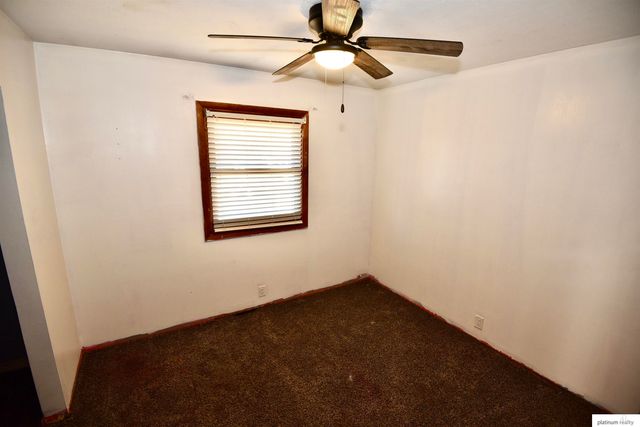 2802 Wayne Street, Bellevue, NE 68005