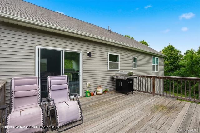 201 Kingsview Highway, Wallkill, NY 12589