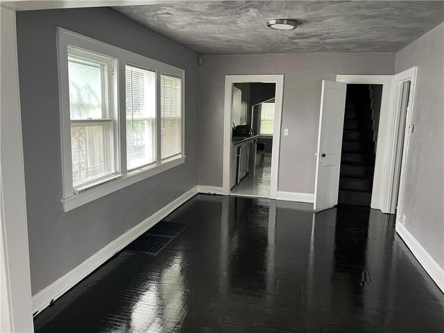 5824 Wabash Avenue, Kansas City, MO 64130