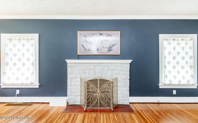 2505 Broadmeade Rd, Louisville, KY 40205