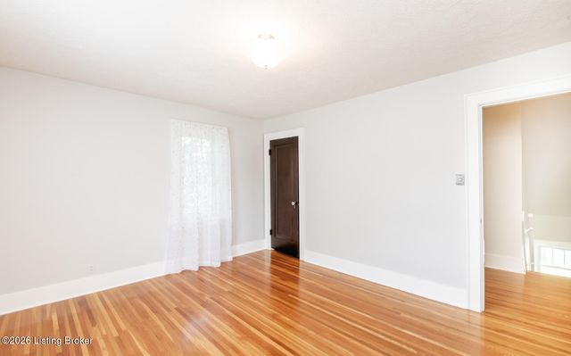 2505 Broadmeade Rd, Louisville, KY 40205