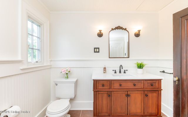 2505 Broadmeade Rd, Louisville, KY 40205