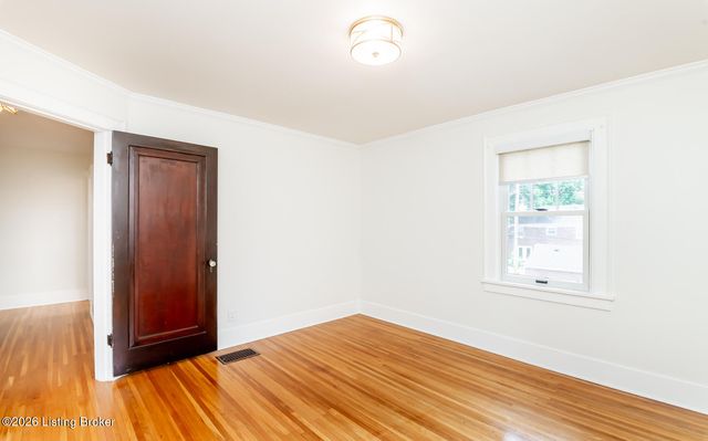 2505 Broadmeade Rd, Louisville, KY 40205
