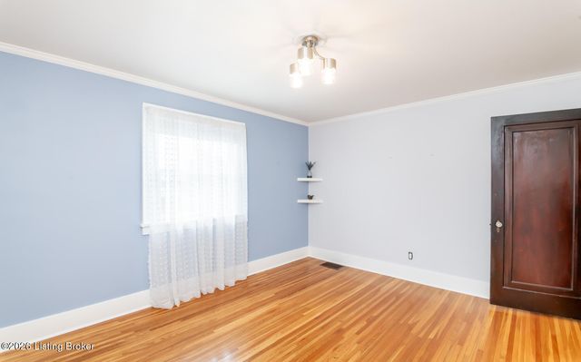 2505 Broadmeade Rd, Louisville, KY 40205