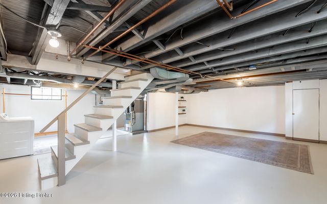 2505 Broadmeade Rd, Louisville, KY 40205