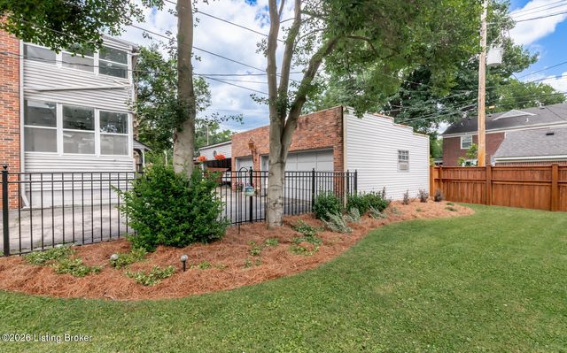 2505 Broadmeade Rd, Louisville, KY 40205