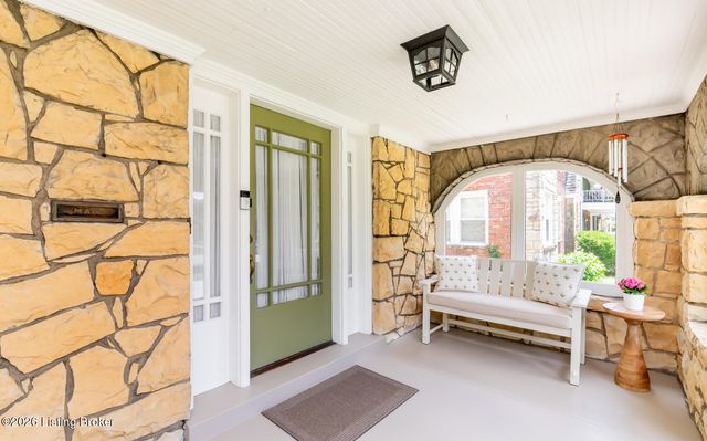 2505 Broadmeade Rd, Louisville, KY 40205