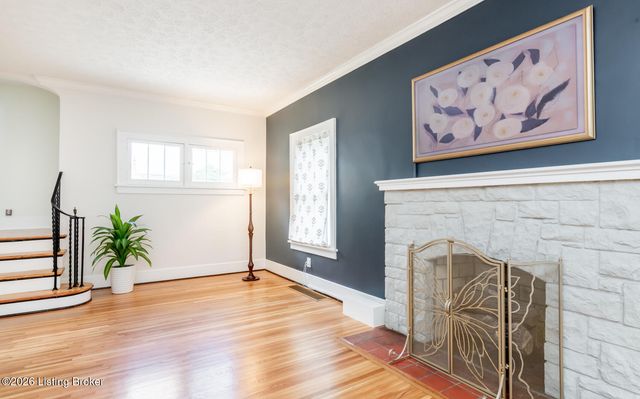 2505 Broadmeade Rd, Louisville, KY 40205