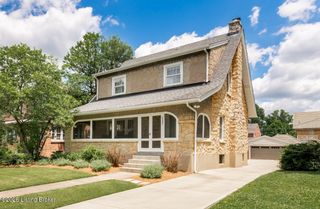 2505 Broadmeade Rd, Louisville, KY 40205