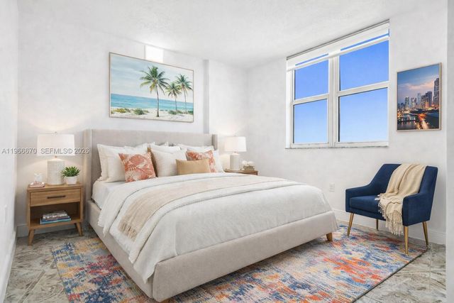 60 NW 37th Ave 1004, Miami, FL 33125