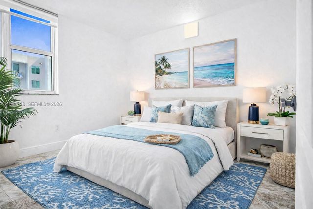 60 NW 37th Ave 1004, Miami, FL 33125