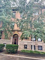 1049 W MONTANA Street 1, Chicago, IL 60614