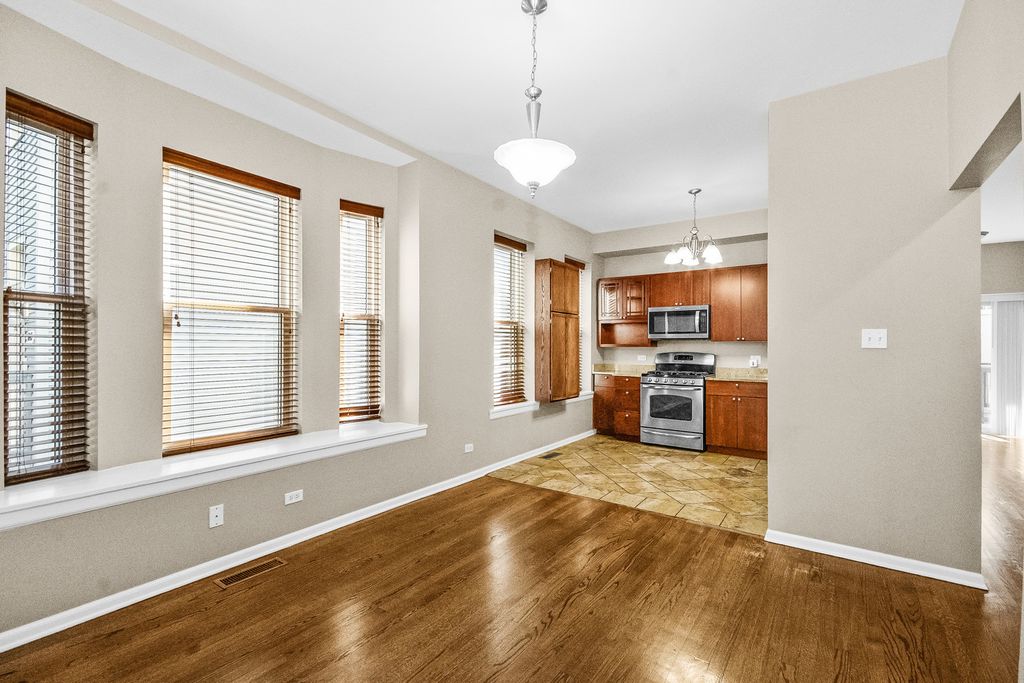 1049 W MONTANA Street 1, Chicago, IL 60614 — photo 5
