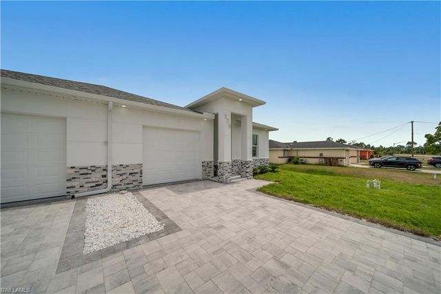 1153 Countess AVE, Lehigh Acres, FL 33974