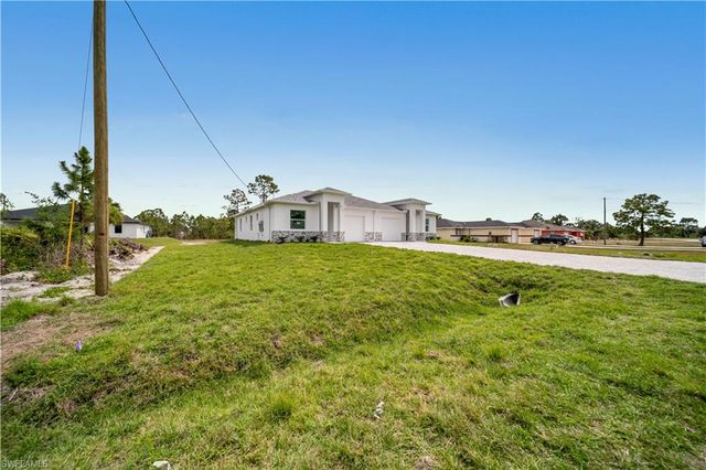 1153 Countess AVE, Lehigh Acres, FL 33974