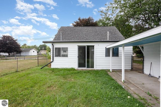 305 Marston Street, Bay City, MI 48706