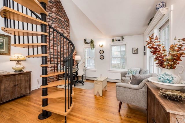 12 Spencer Lane, Lee, NH 03861