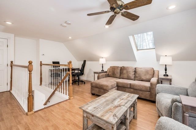 12 Spencer Lane, Lee, NH 03861