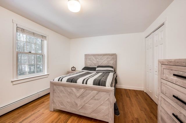 12 Spencer Lane, Lee, NH 03861