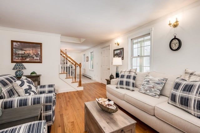 12 Spencer Lane, Lee, NH 03861