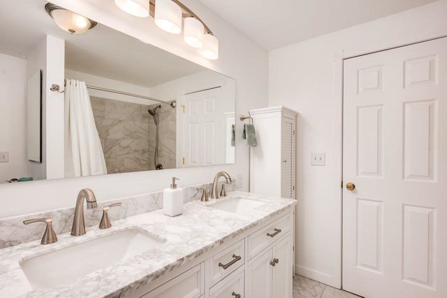 12 Spencer Lane, Lee, NH 03861