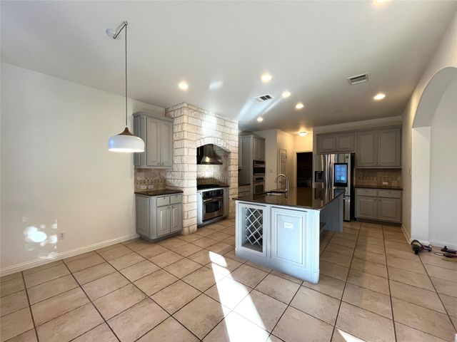 3004 Edgecreek PL, Round Rock, TX 78681